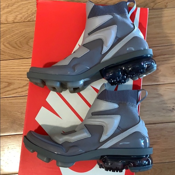 w nike vapormax light ii